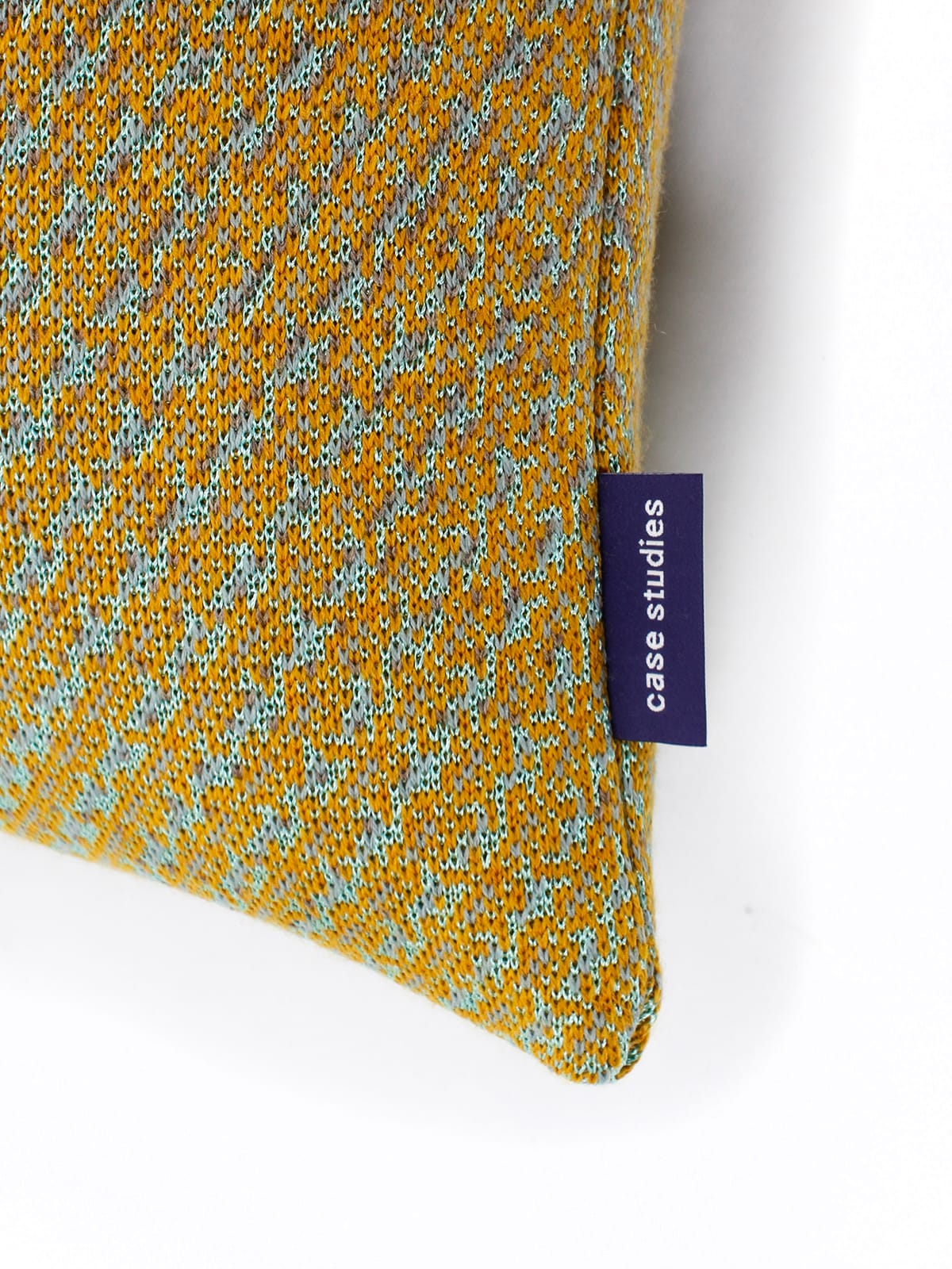 Knitted Cushion 50x50 Langeoog - Merino Wool details