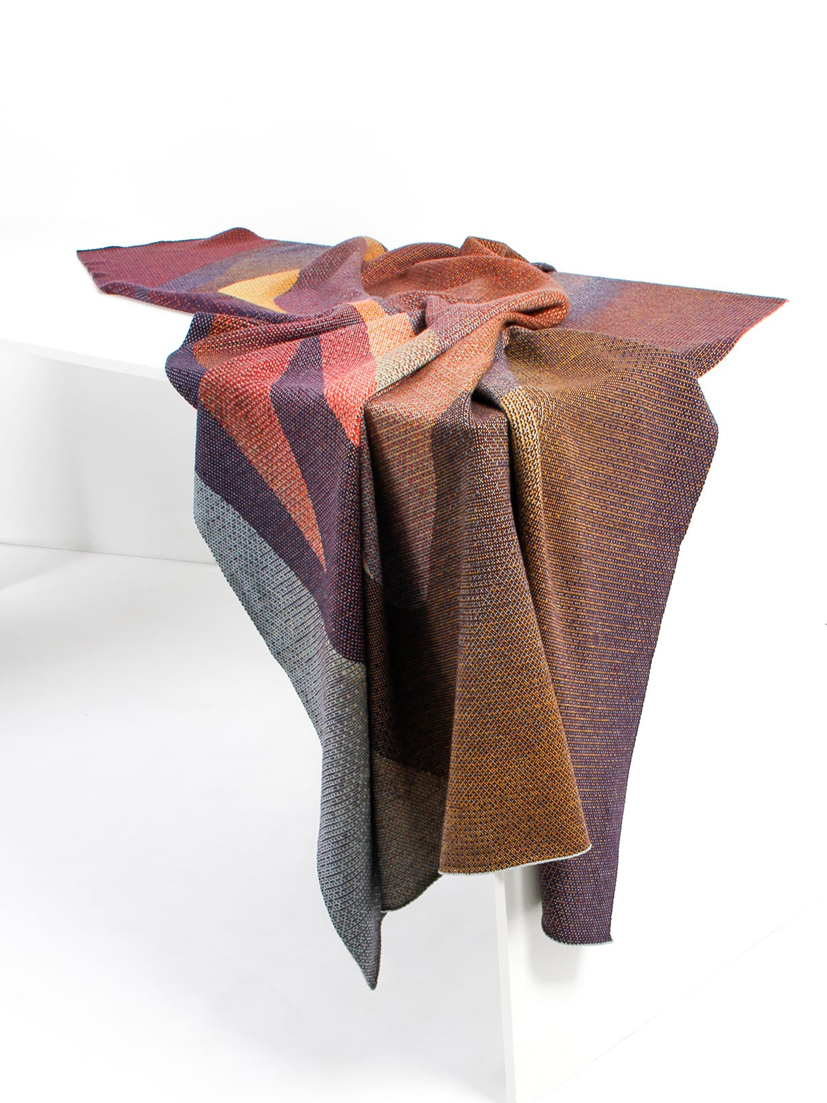 Knitted Blanket Musselshell drapiert